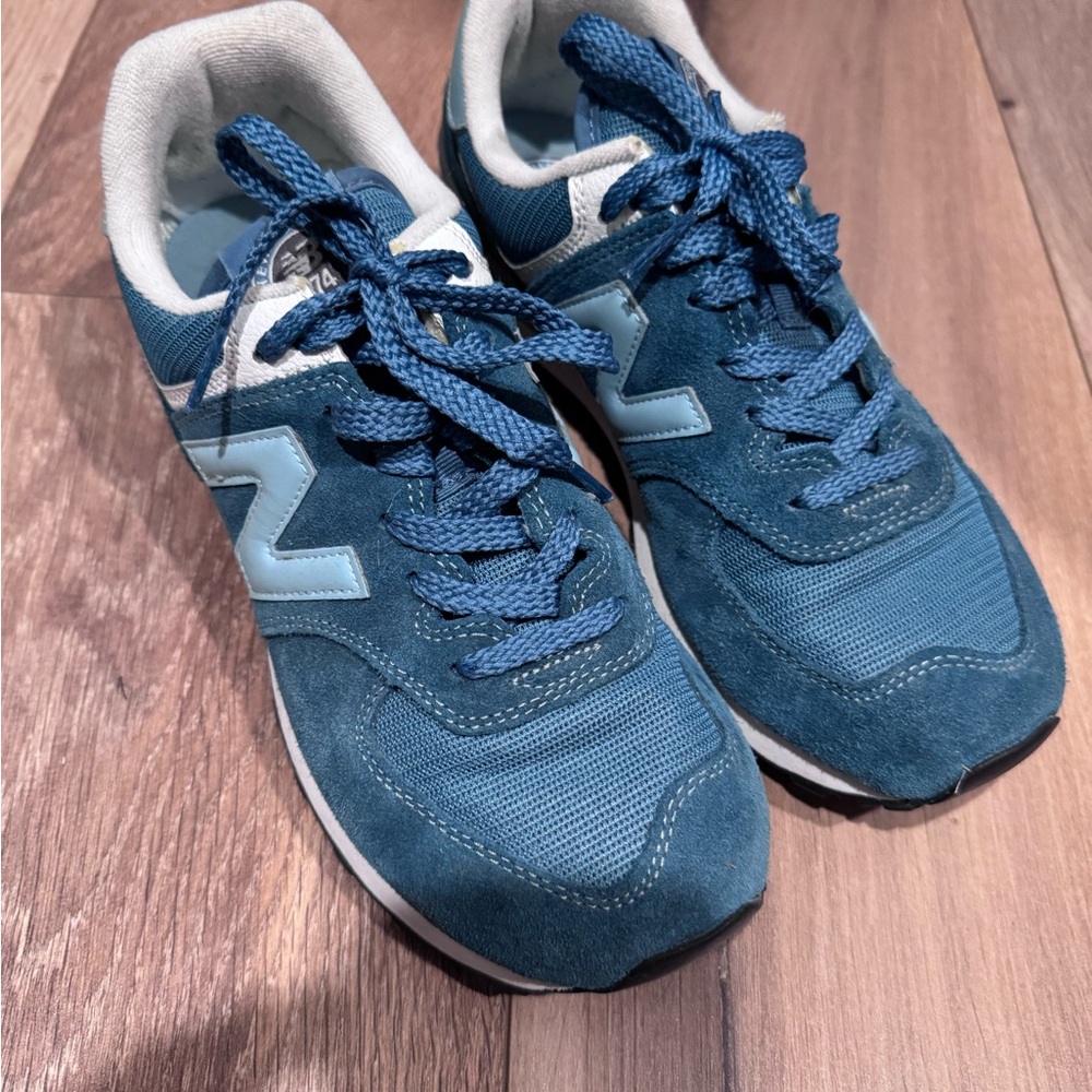 New Balance Teal and White Athletic Shoes. Excellent condition. Worn very little
